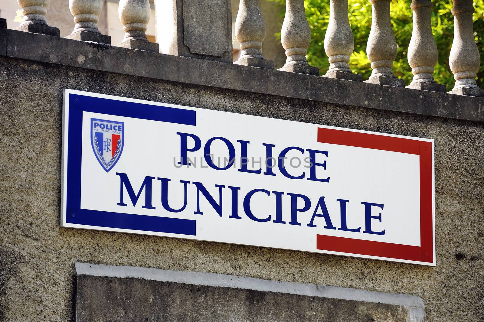 Sign the French municipal police