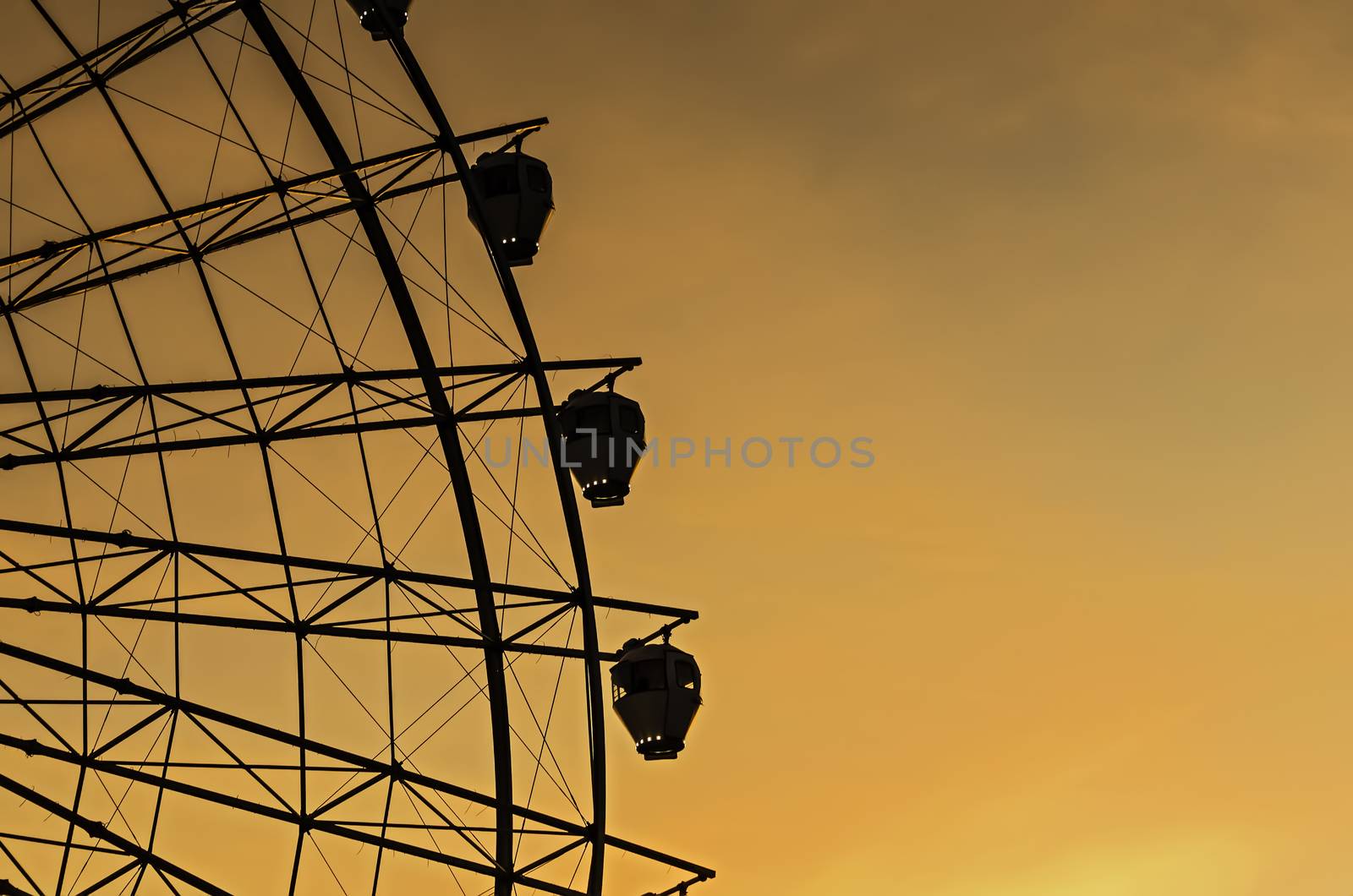 Sunset view of giant ferris wheel in the Philippines