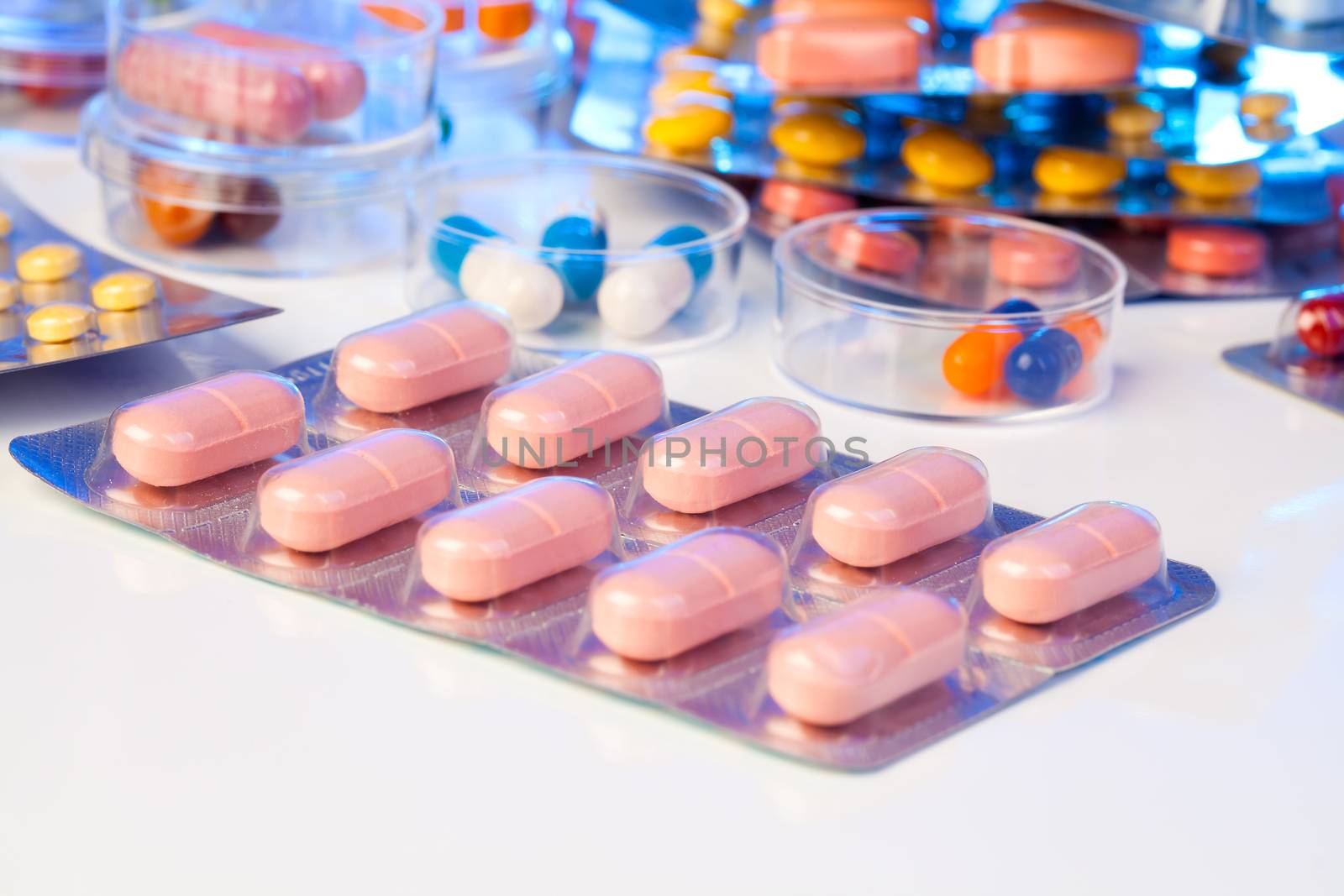 pile of many different pills