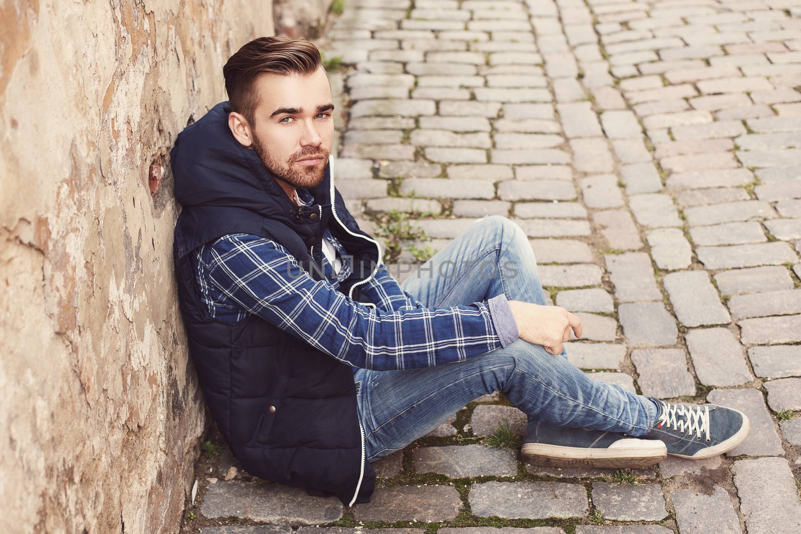 Fashion. Attractive man on the street