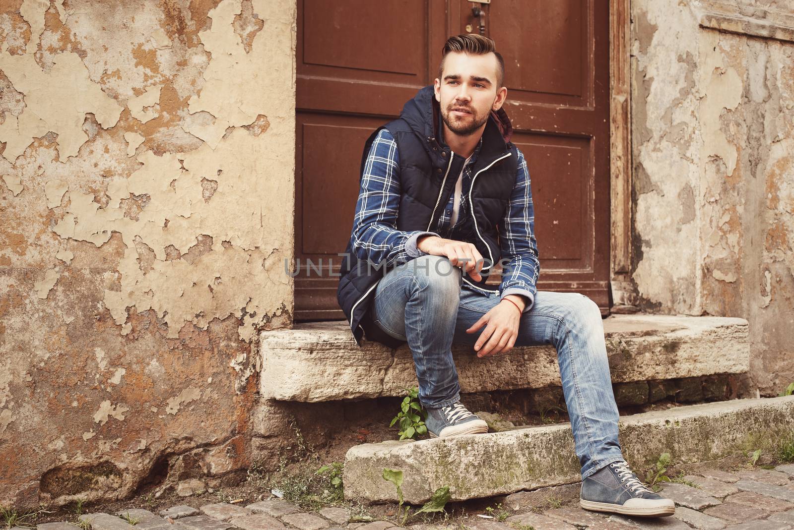 Fashion. Attractive man on the street