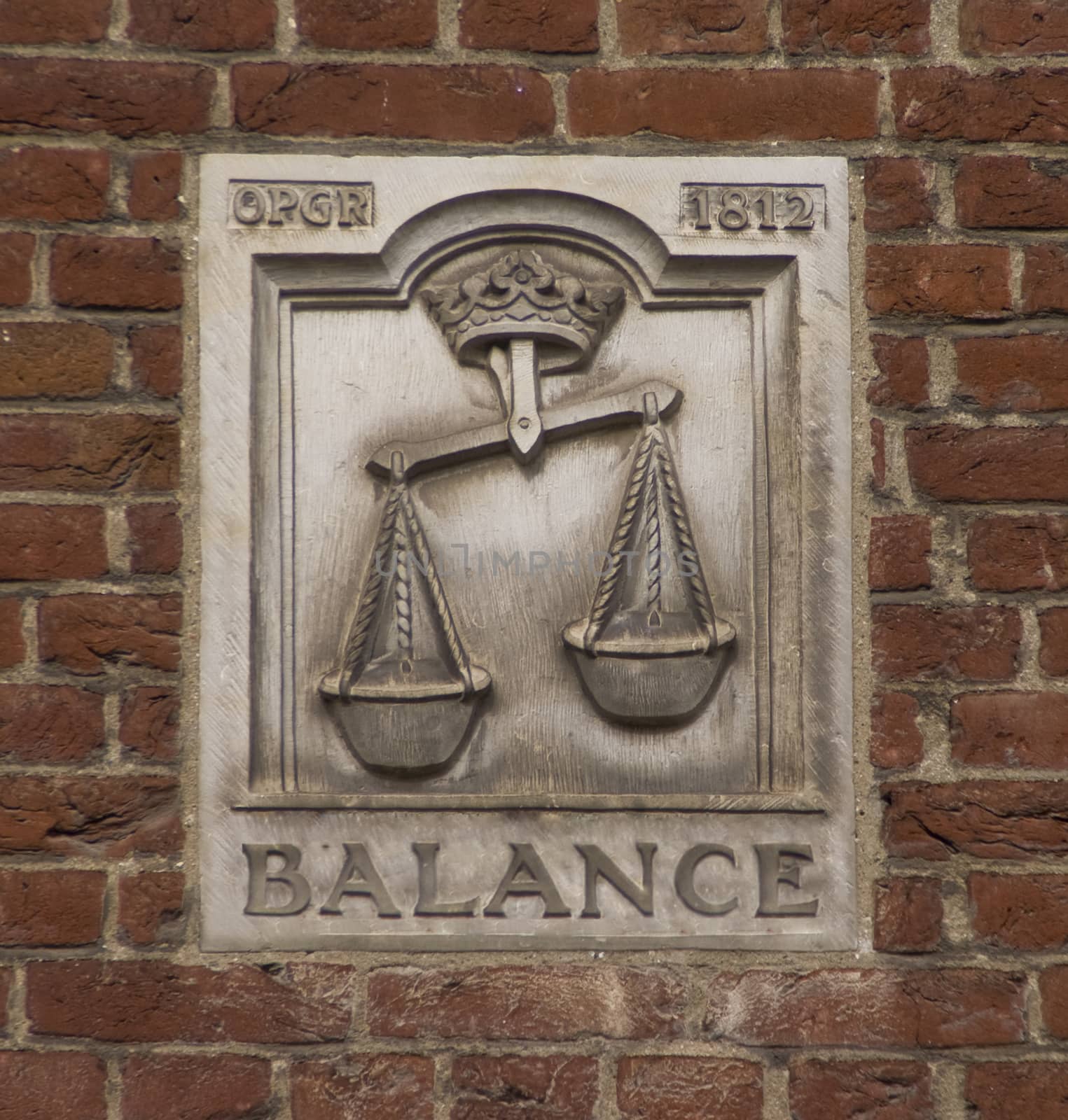 Balance mural by Claudine