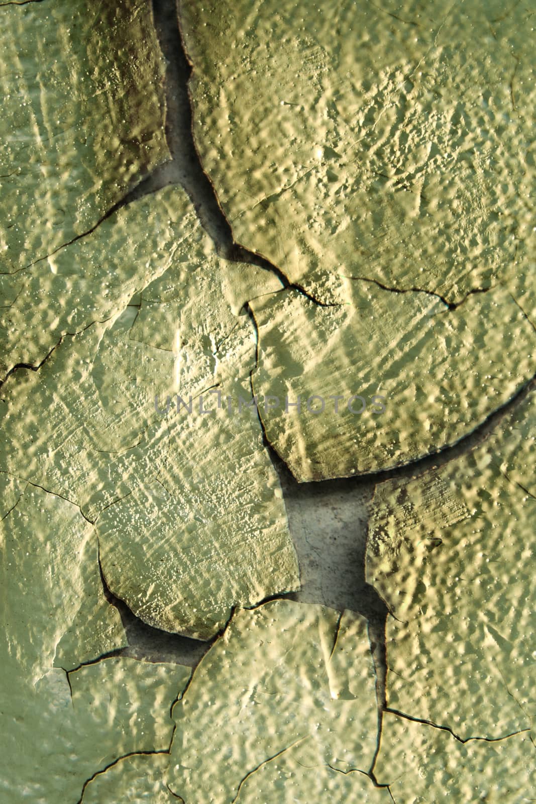 Cracked piece of wall by Garsya