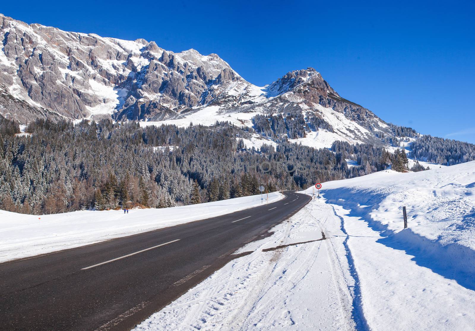Winter in the Austrian alps by maxoliki