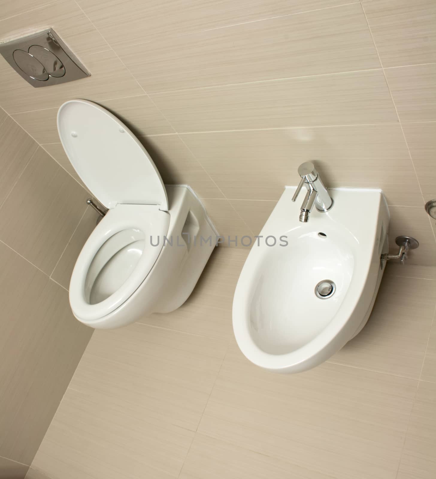 Modern design of a bathroom by Garsya