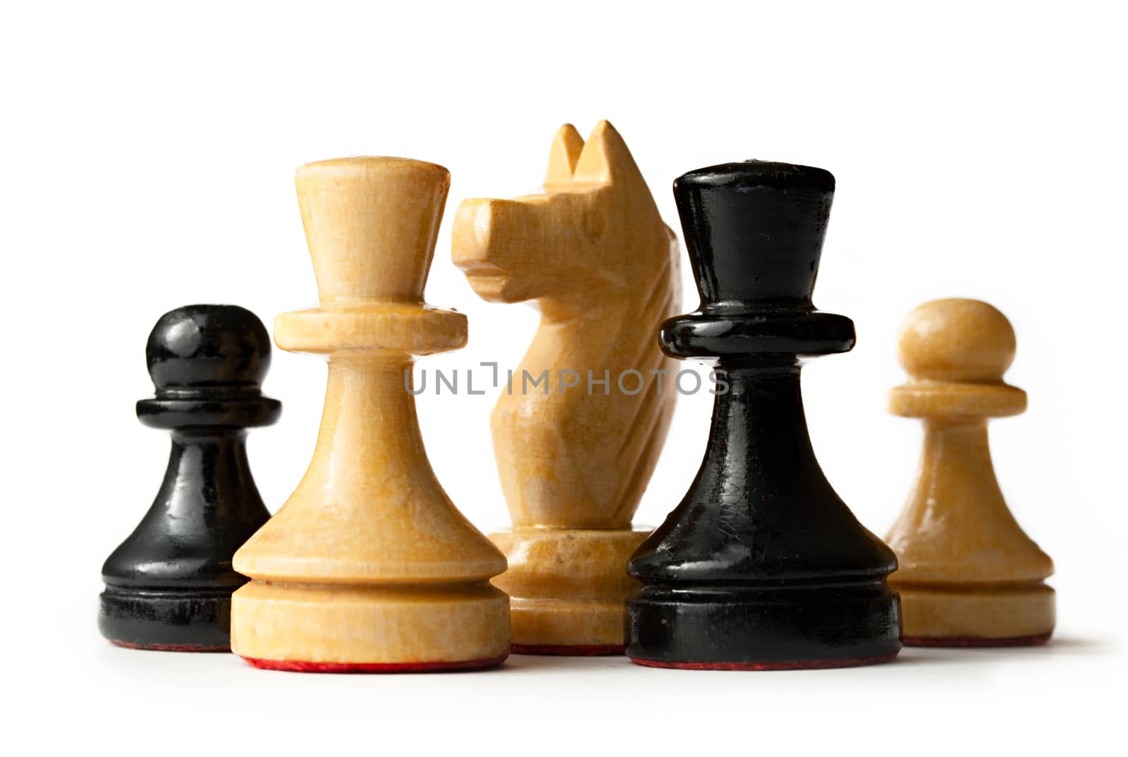 White and black chess figures