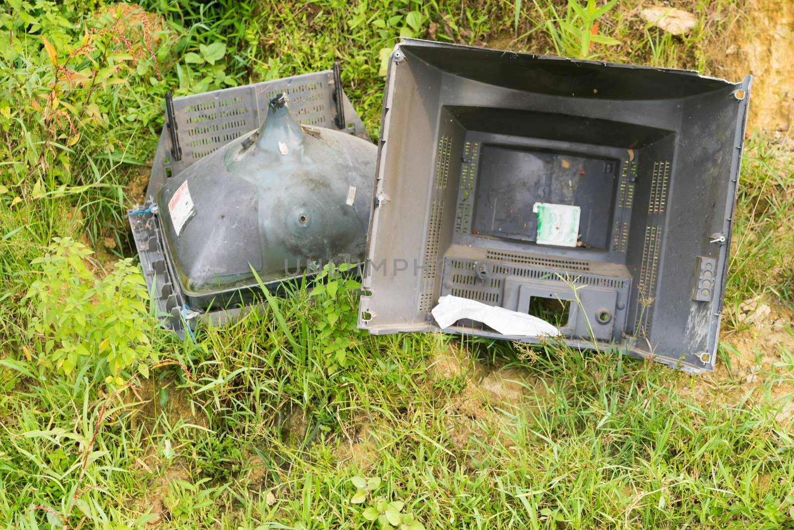 The remains Wreck of the damaged television