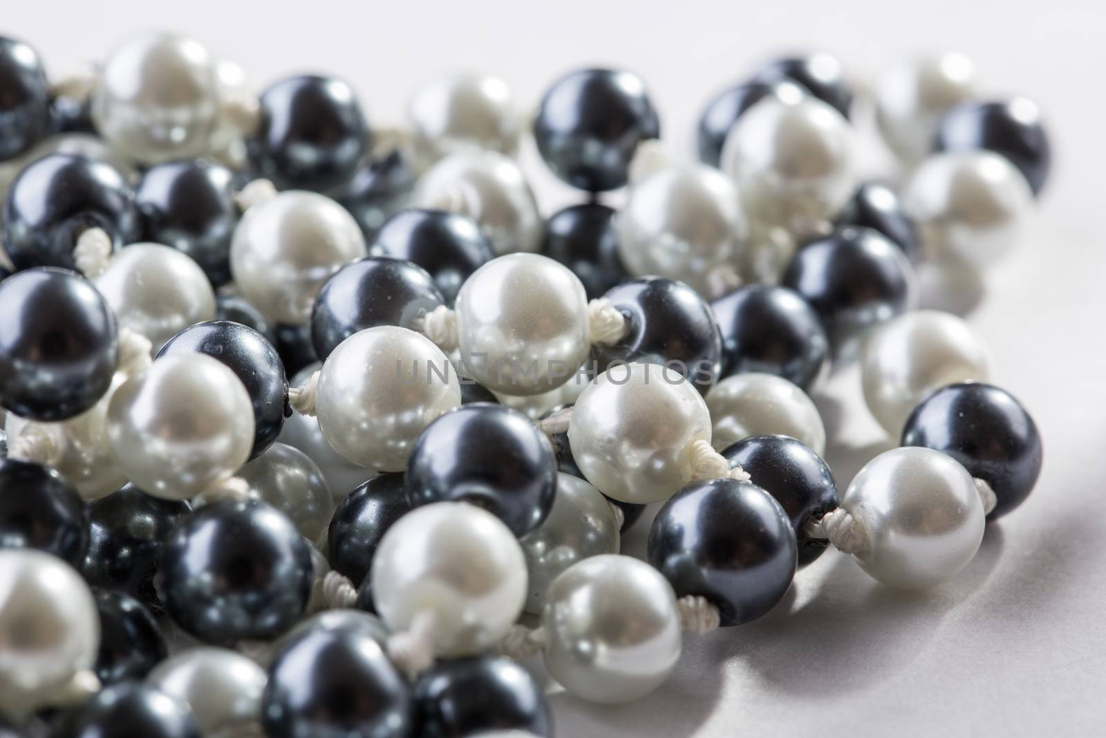 String of black and white pearls 