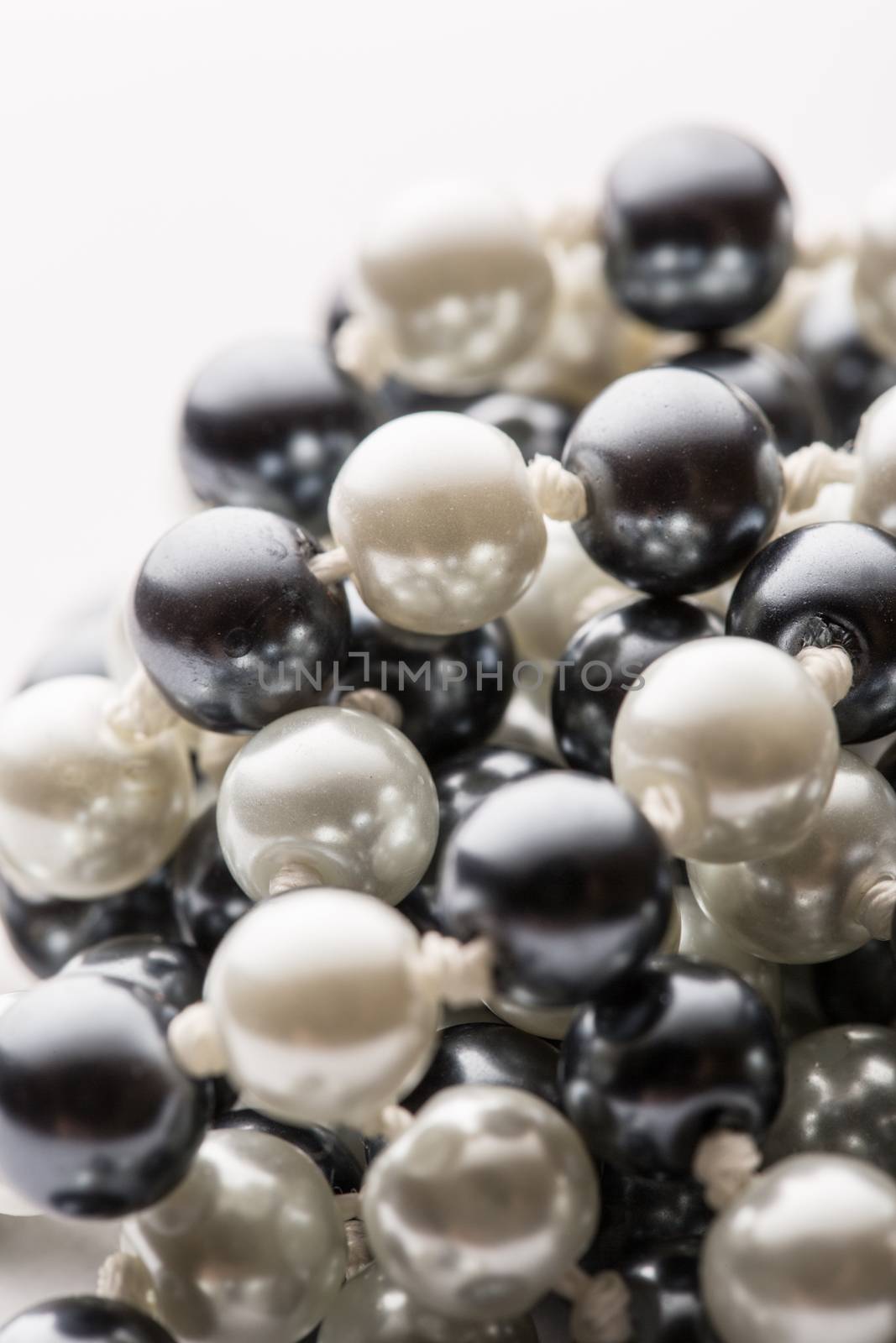 String of black and white pearls 