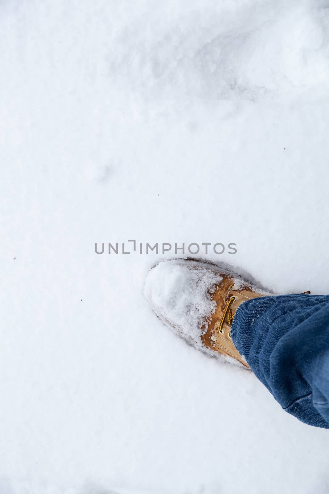 Snow and Boots by ruy_guerra