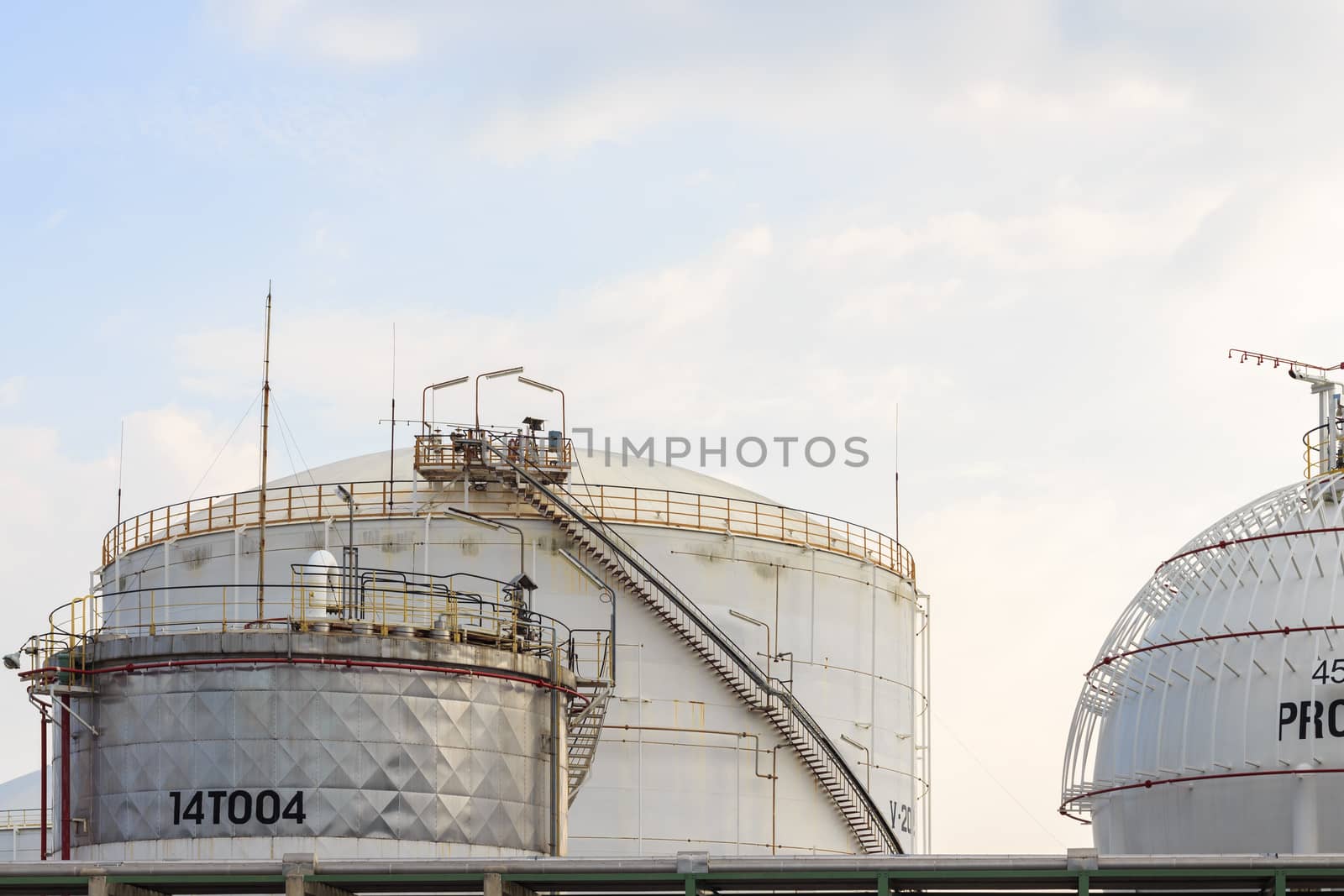 oil storage tank by blackzheep