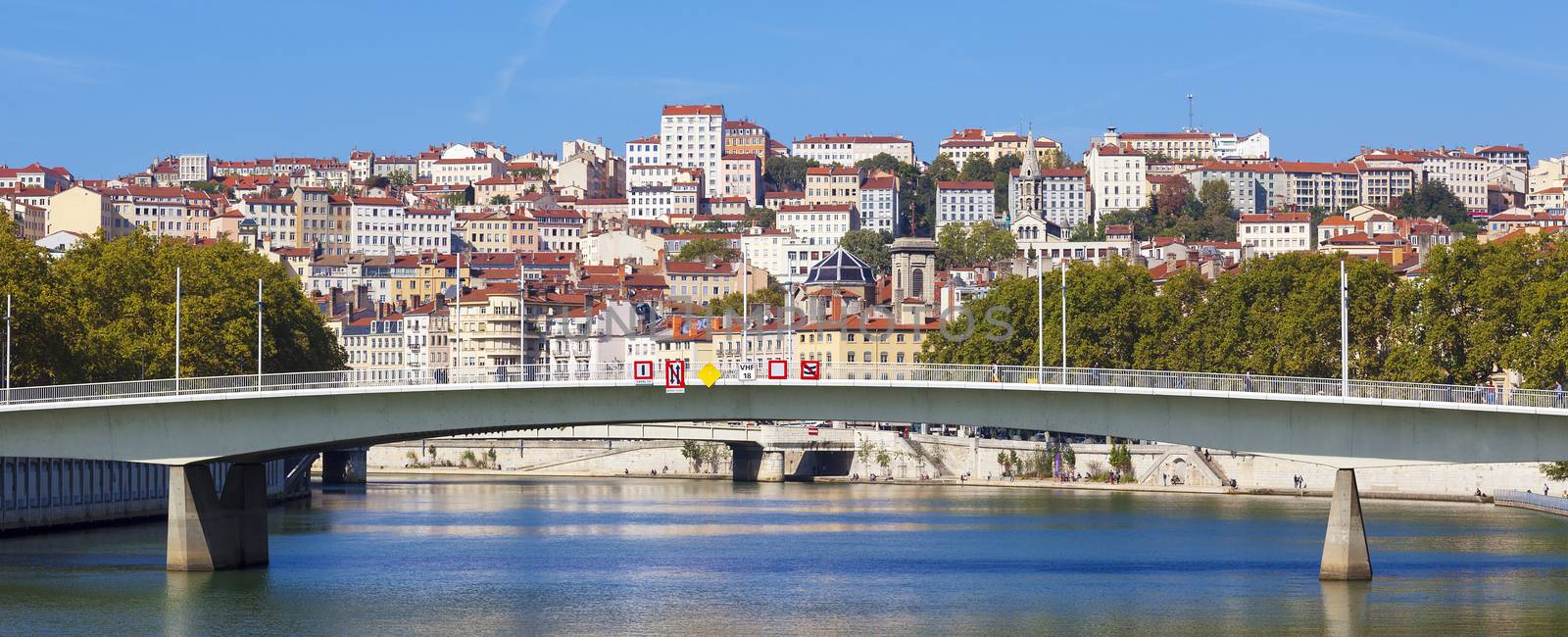 Panoramic view on Lyon and Saone rive by vwalakte