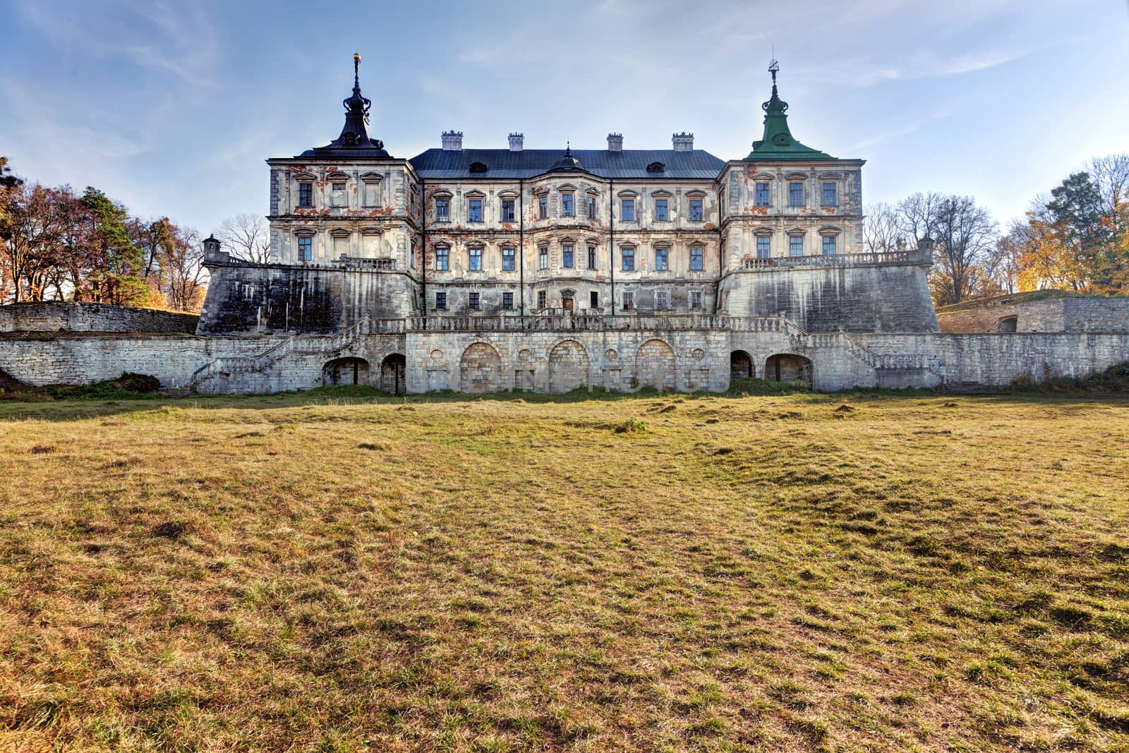 Ancient castle by igor_stramyk