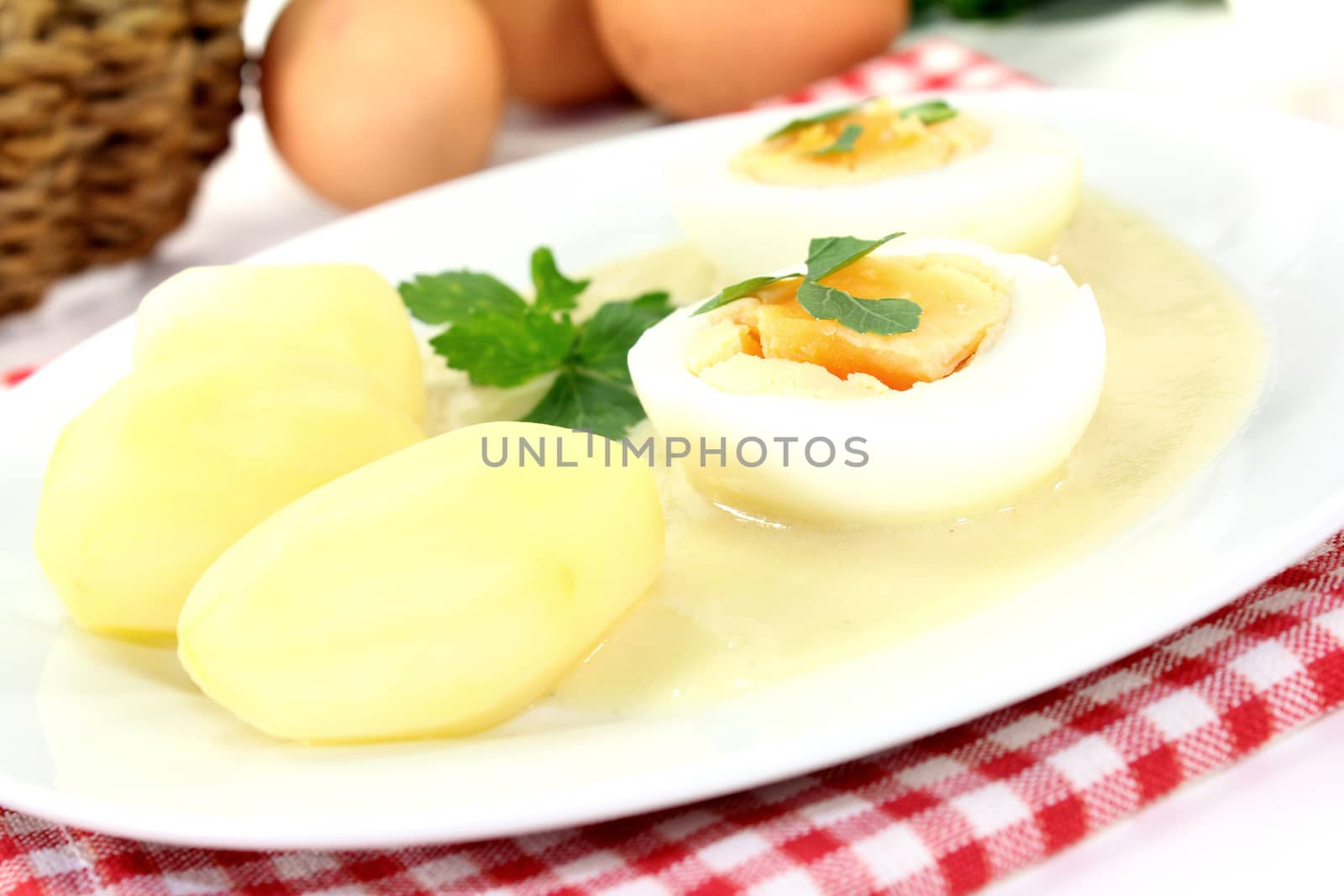 Mustard eggs with cooked potatoes by discovery