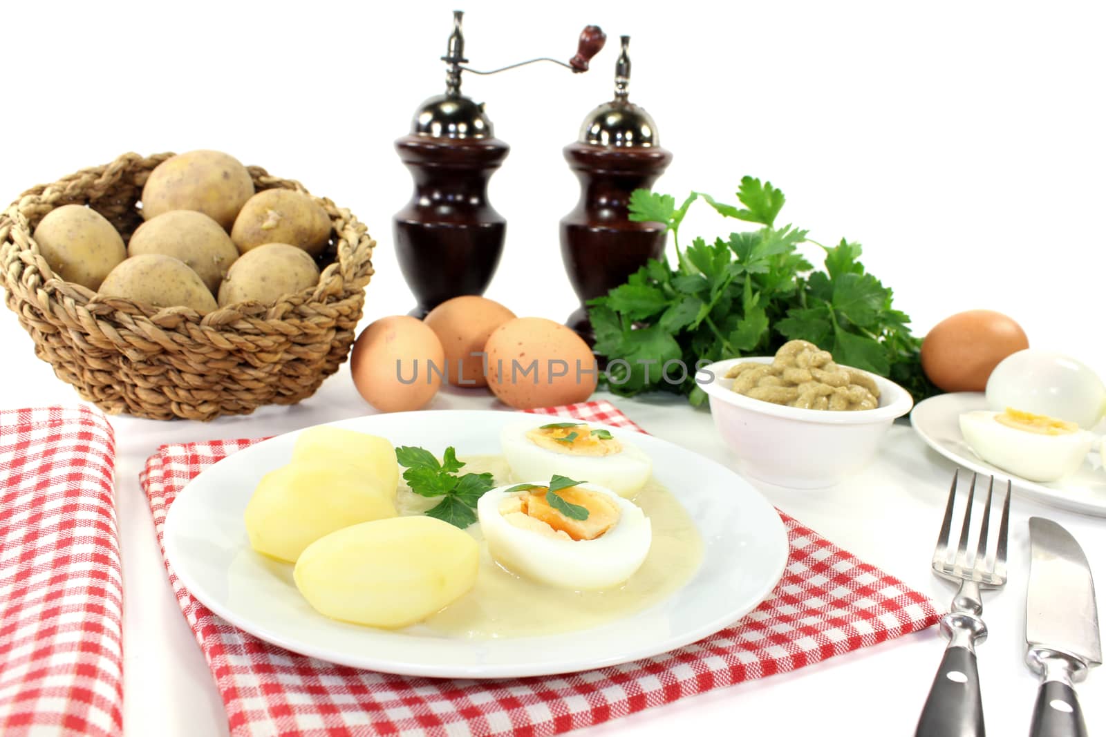 Mustard eggs with potatoes and parsley by discovery