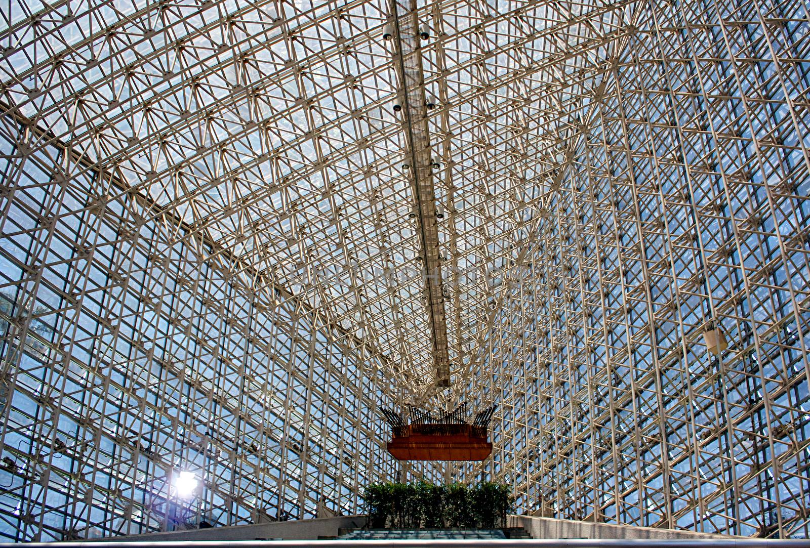 Crystal Cathedral interior by Roka