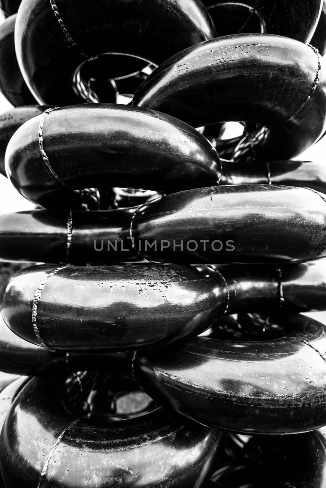 dark black and white curved pipes background