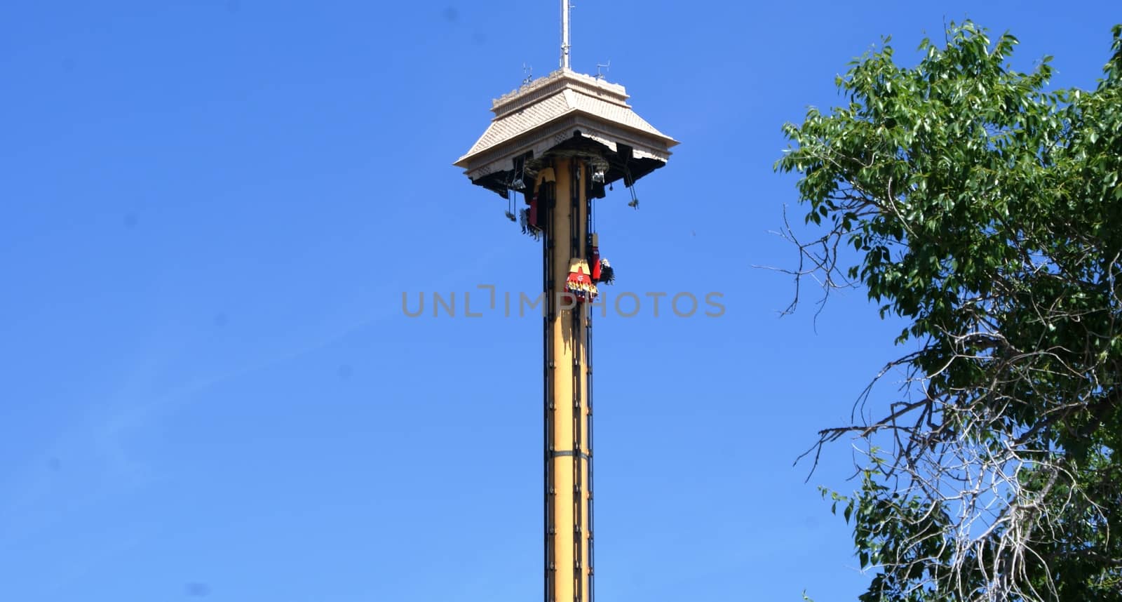 Free fall tower in park Port Aventura, Costa Daurada