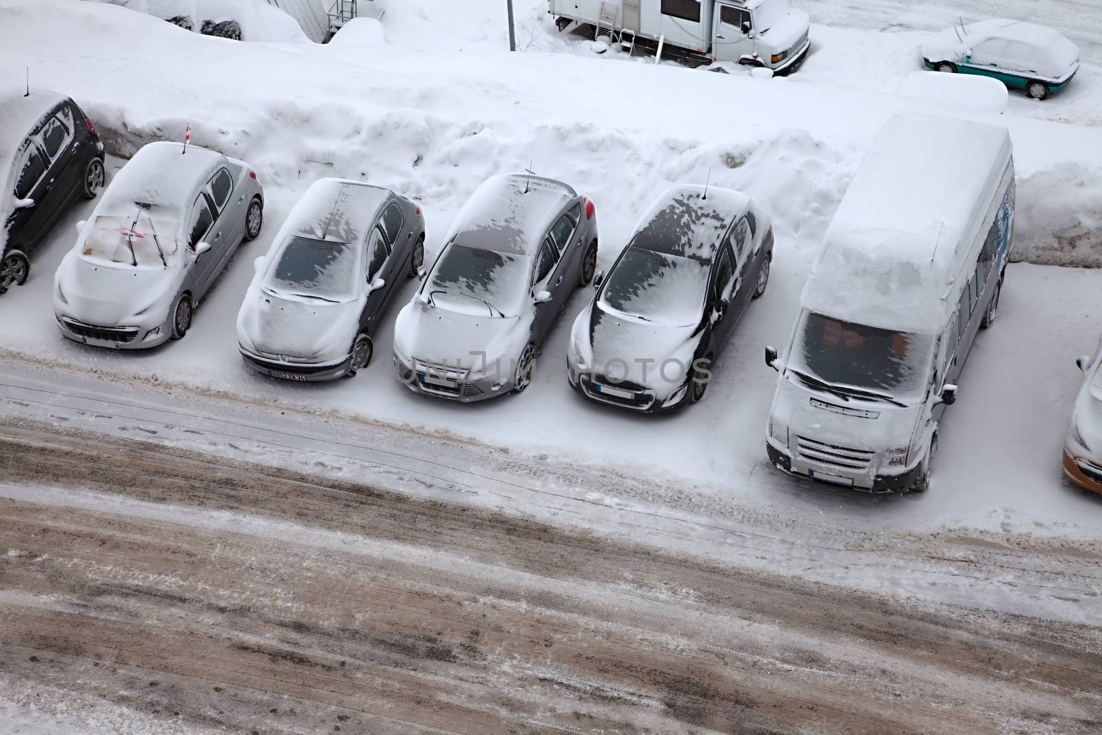 Winter parking by Gudella