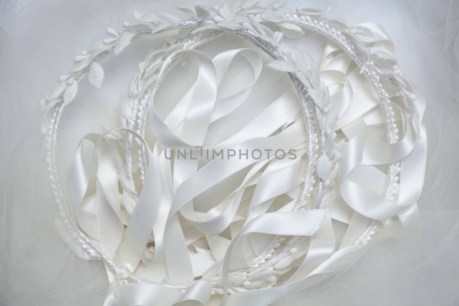 Bridal wreaths with ribbons