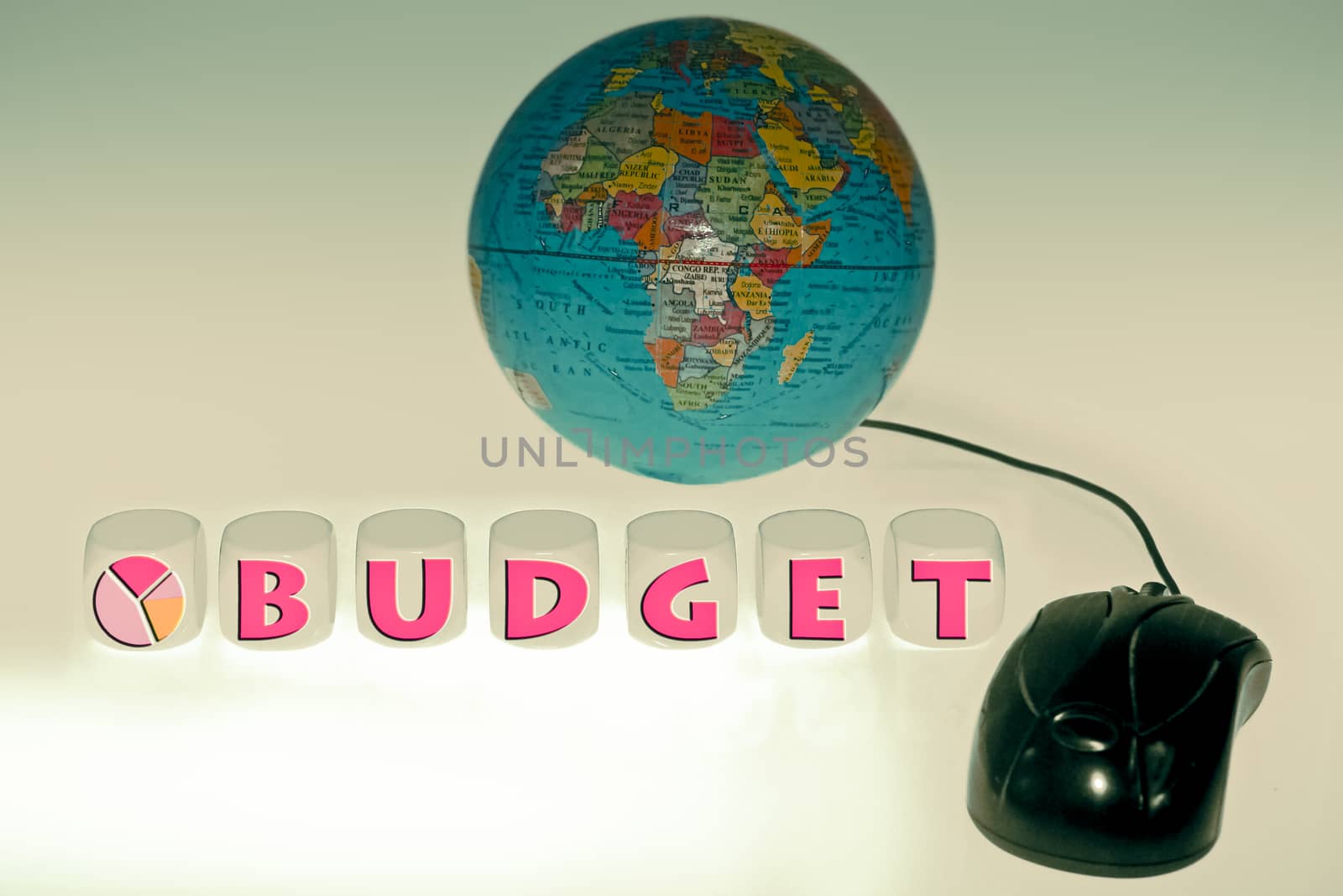 Global Network, Budget words on cubes
