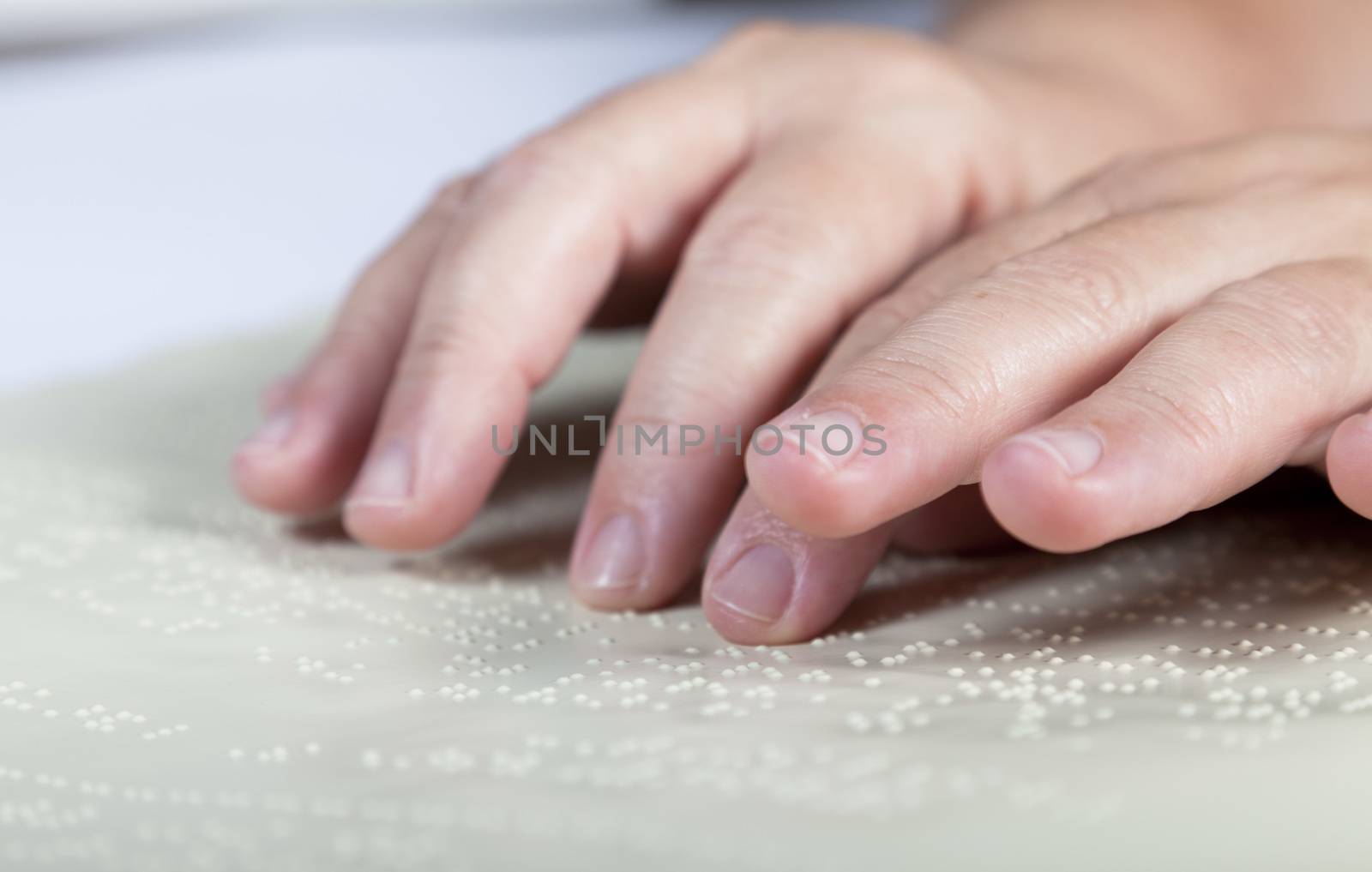 Braille method of reading by Portokalis