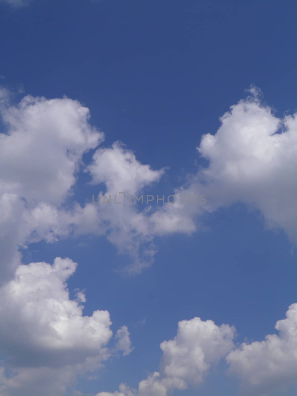 Blue sky with clouds by paolo77