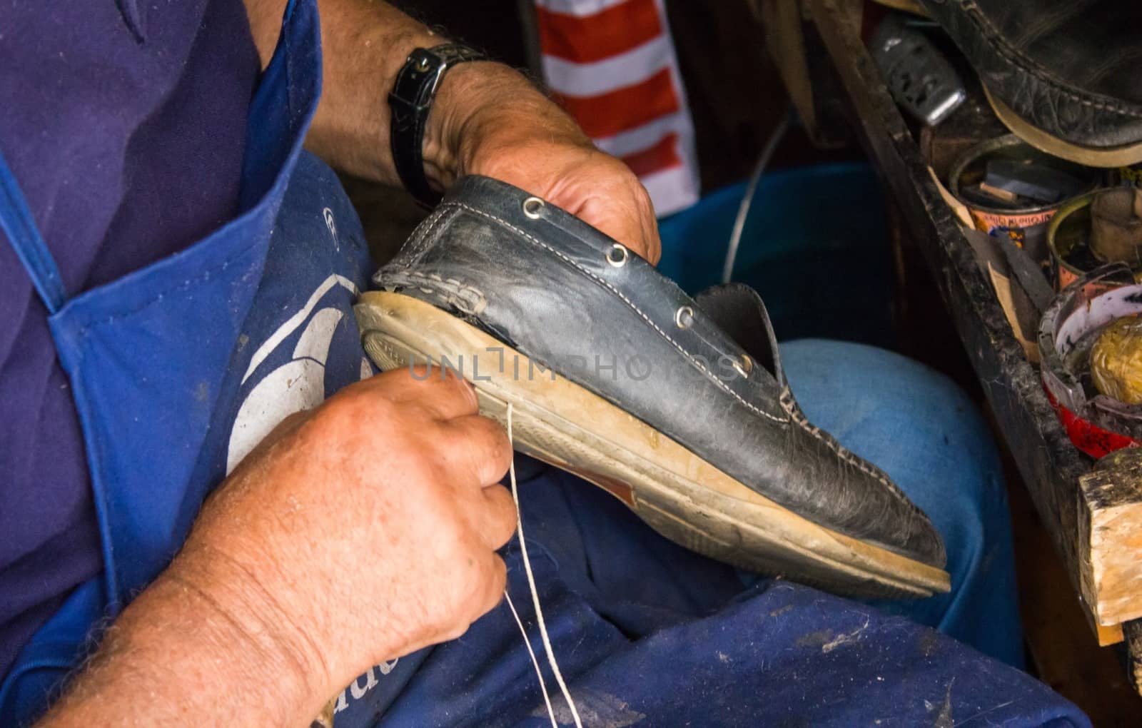 the old trade of shoemaker, now only ancient traditions cultivate a hobby