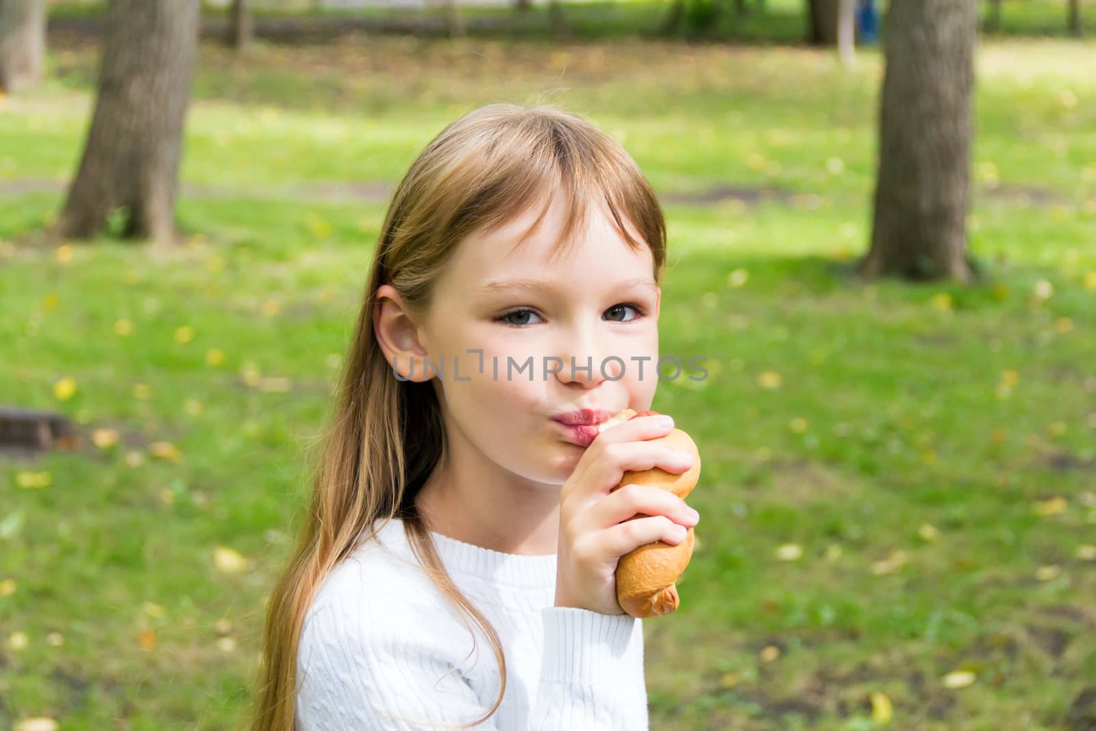 Photo of eating cute girl with long hair