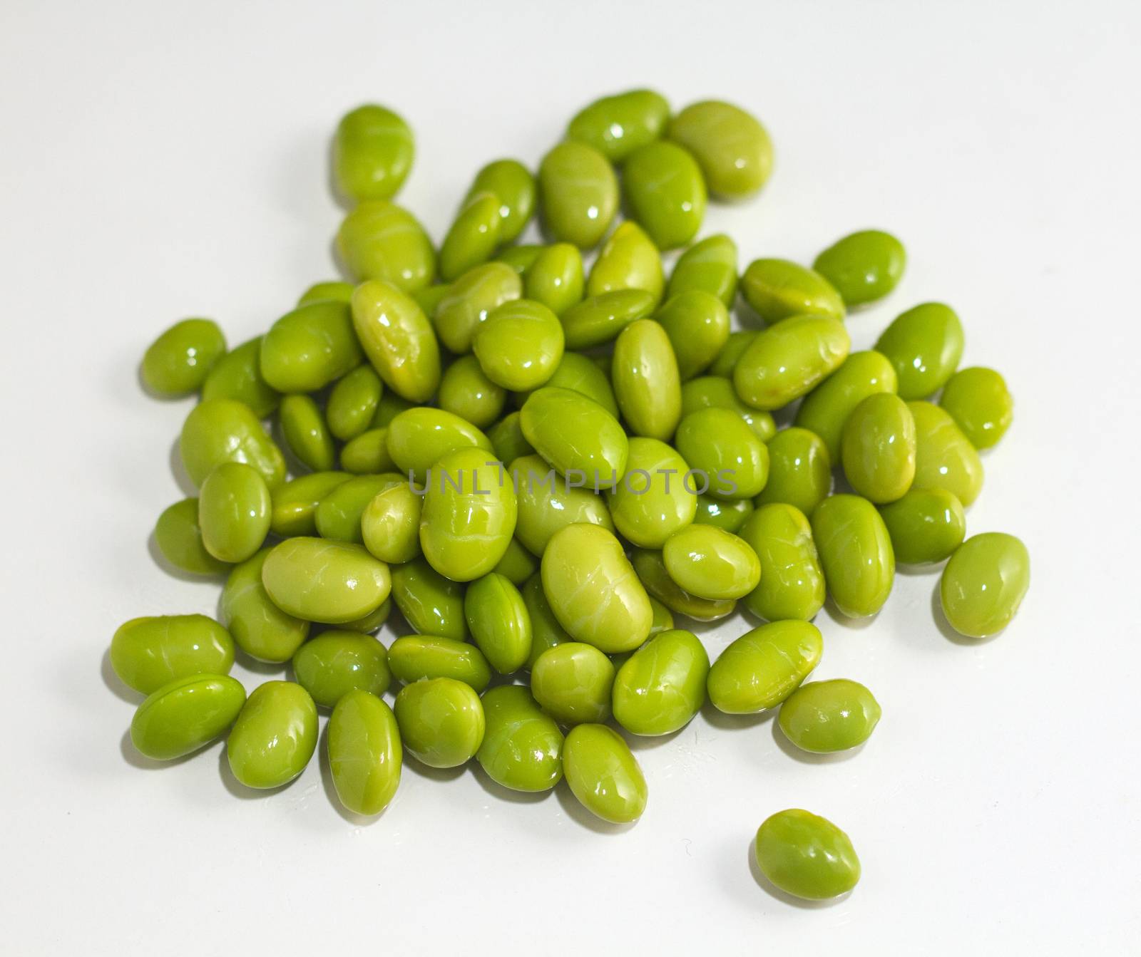 Japanese cuisine edamame bean (boiled green soy beans)