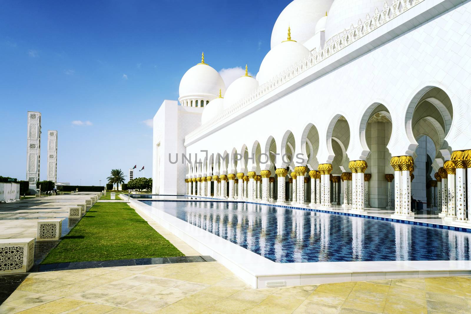 Abu Dhabi Sheikh Zayed White Mosque