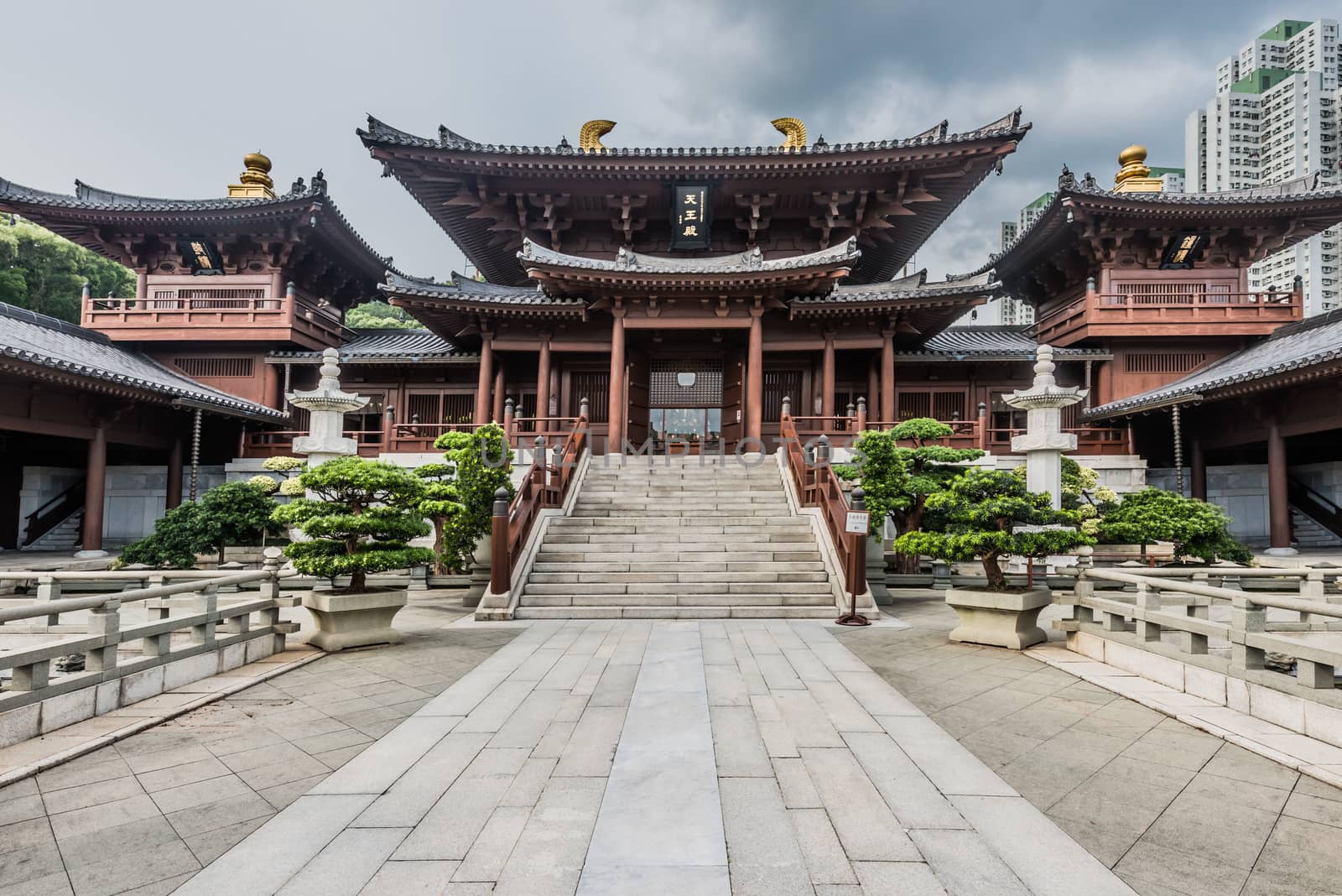 Chi Lin Nunnery courtyard at Kowloon in Hong Kong