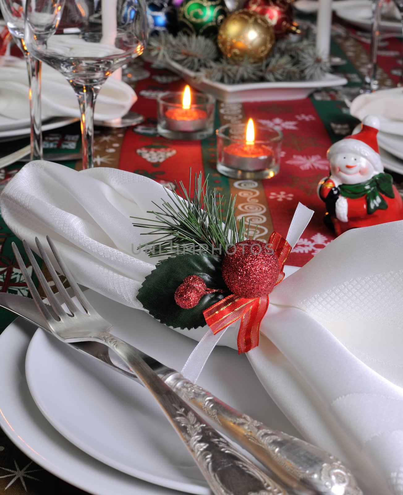 Fragment serving Christmas table by Apolonia
