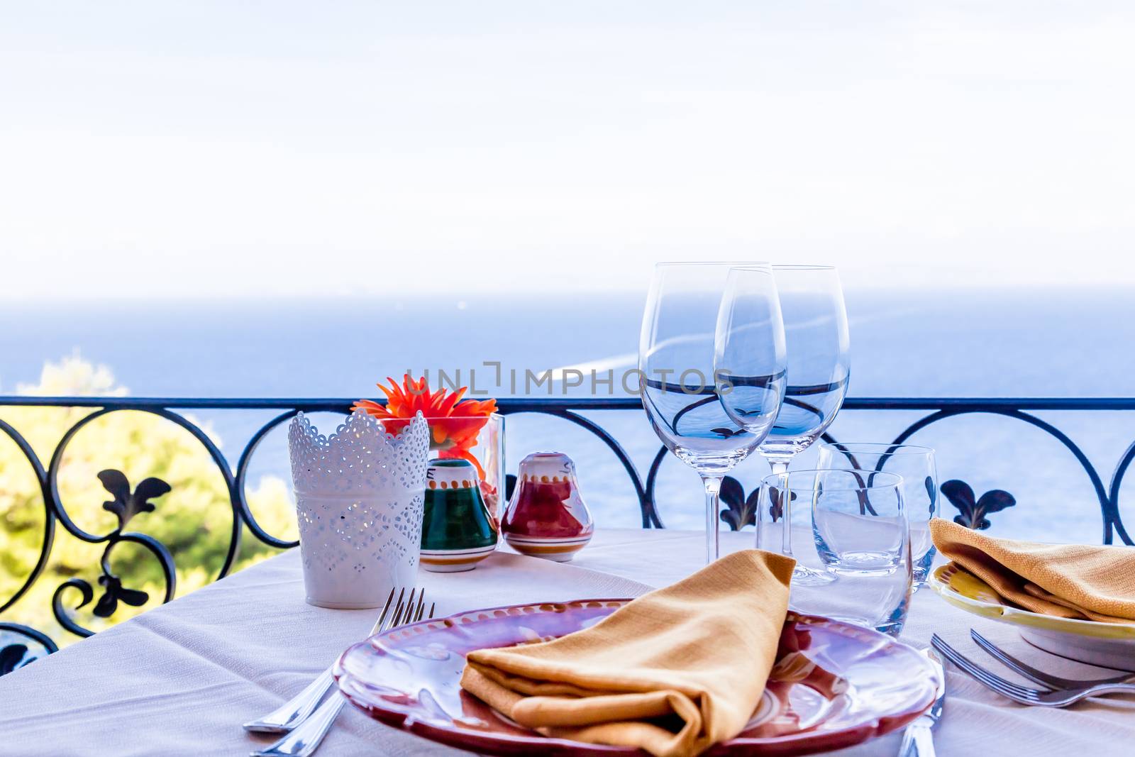 Dining table ready to receive guests at the Isle of Capri.