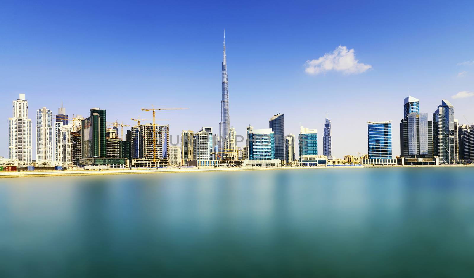 Dubai Downtown  by ventdusud