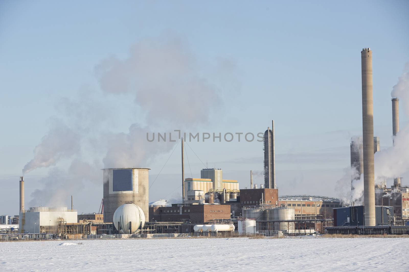 Chemical Industry Building in winter by gemenacom