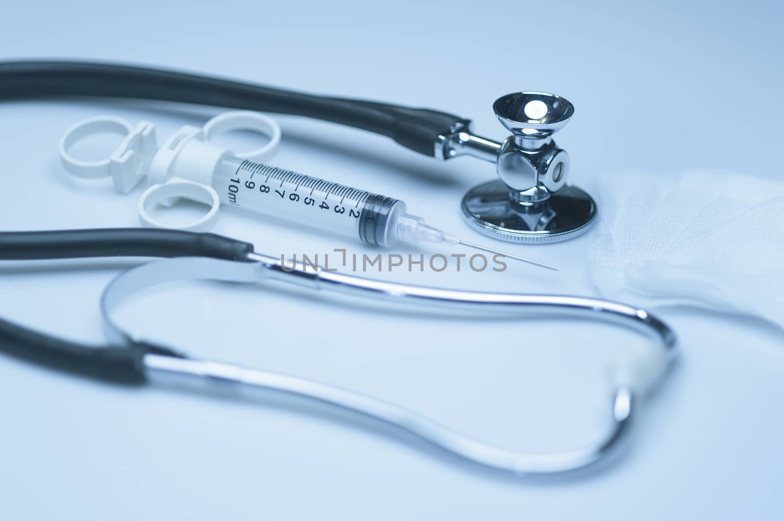 Doctor's medical tools by f/2sumicron