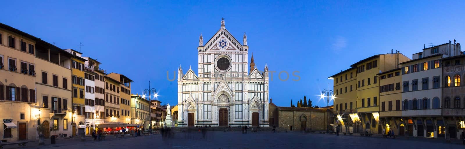 The Basilica of Santa Croce, in the homonymous square in Florence, is one of the largest churches officiated by the Franciscans