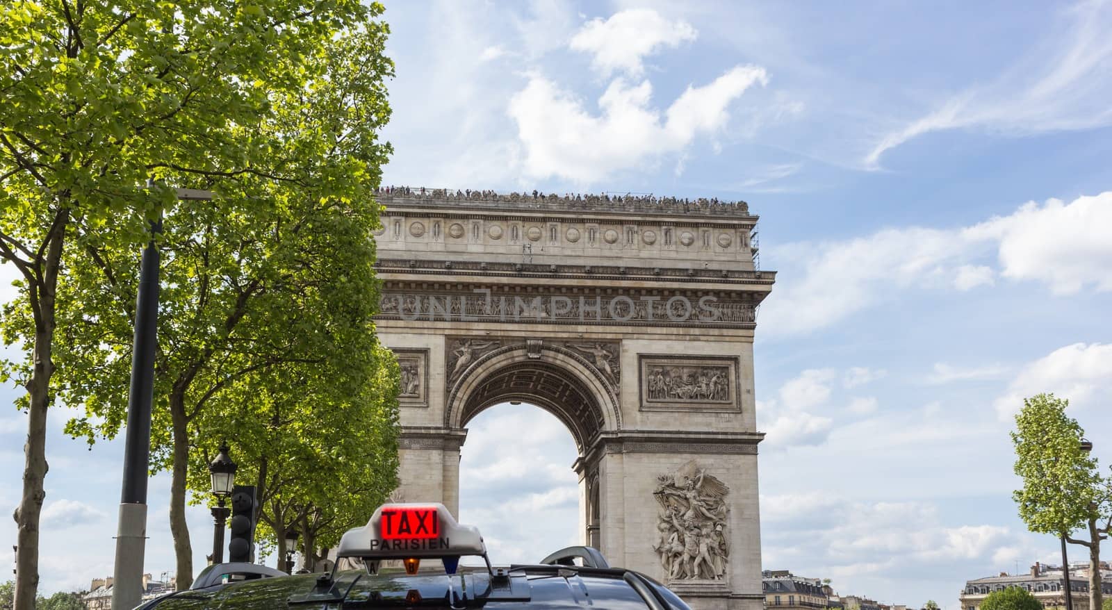 Paris, Arc de Triomphe by goghy73