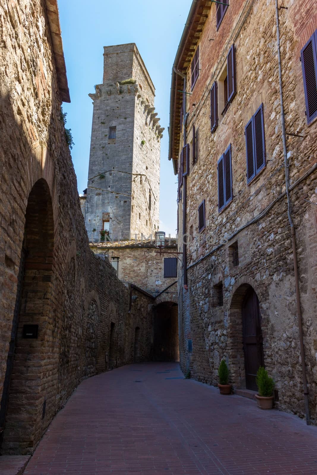 San Gimignano, Tuscany  by goghy73