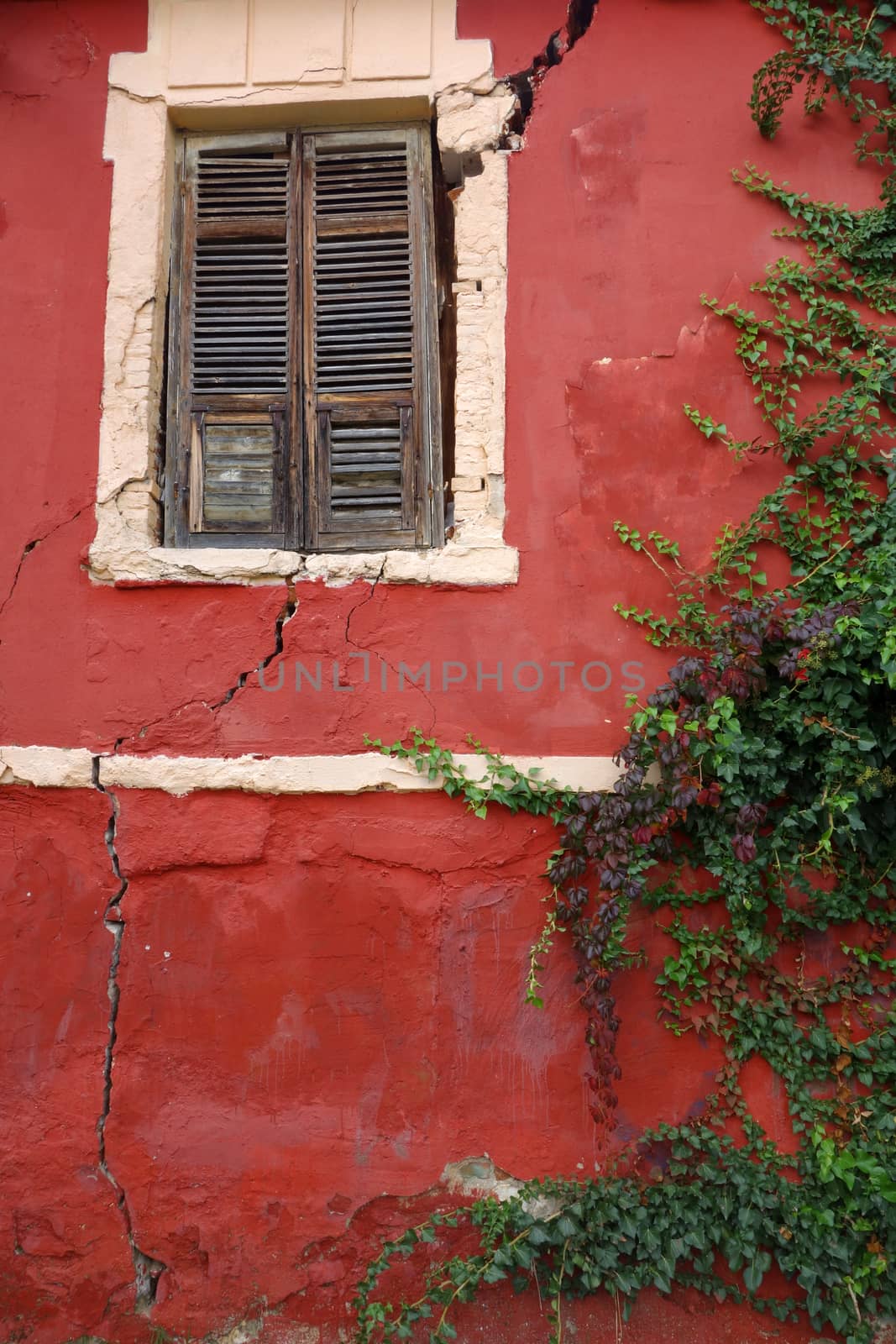 Very old abandoned house by Portokalis