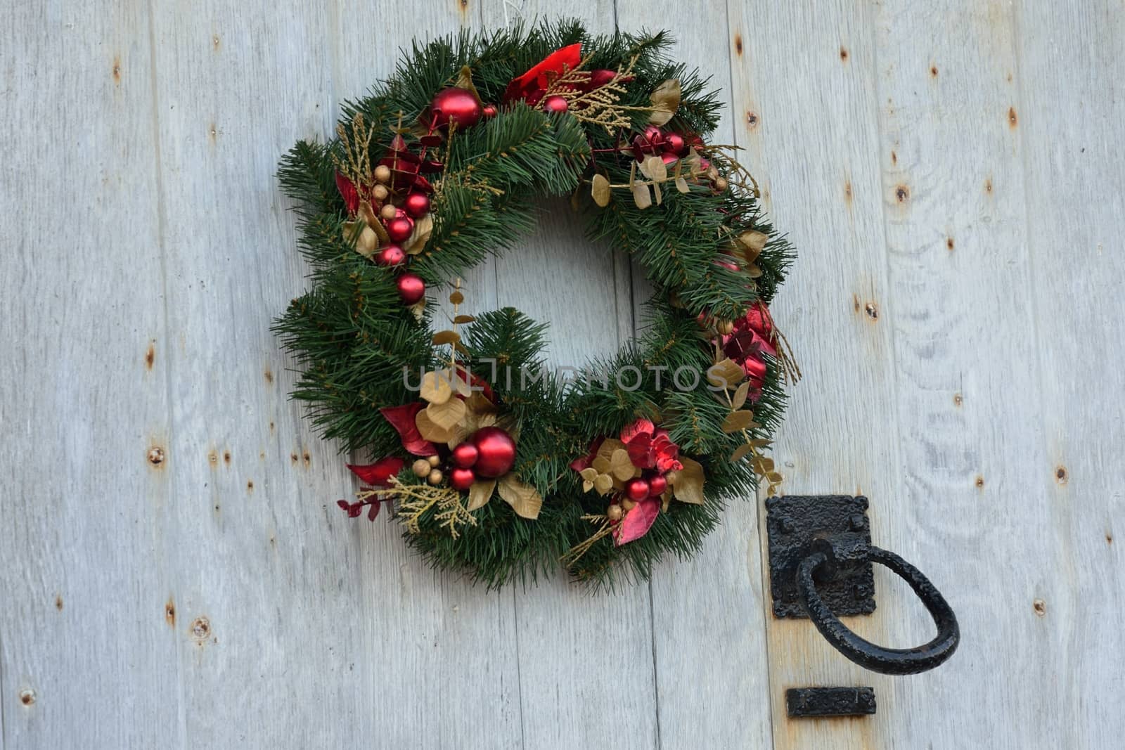 Christmas wreath with door knocker