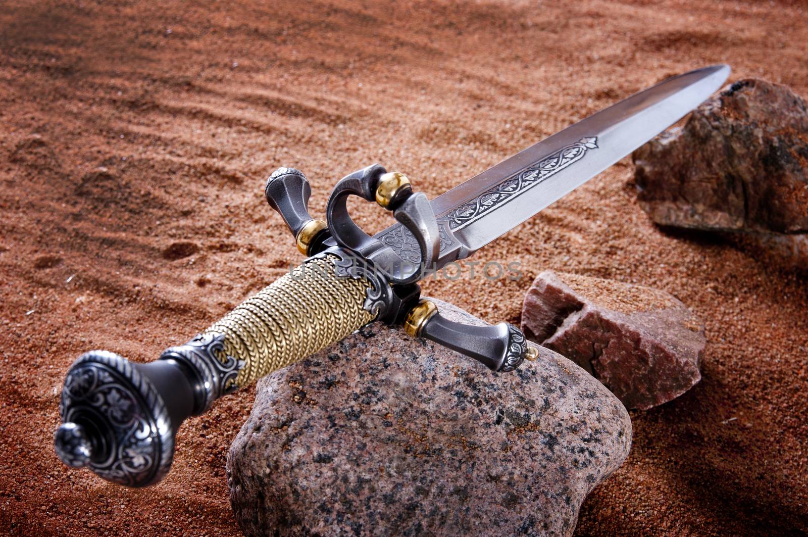 smart dagger of the medieval soldier. It was used for hunting