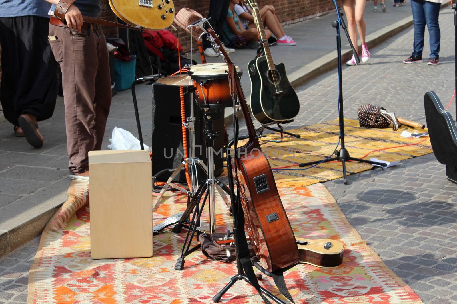 Street Music by riccardofe