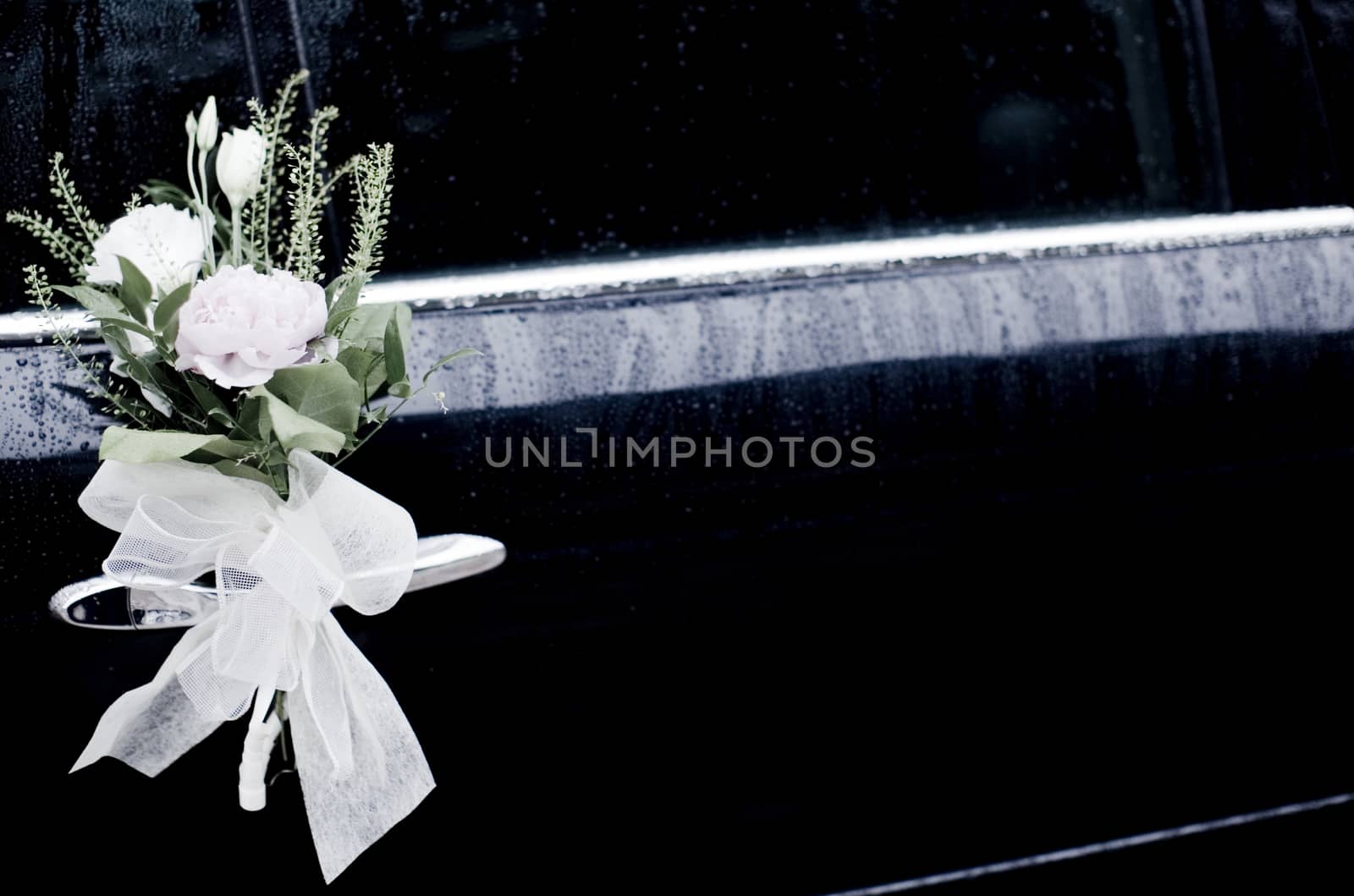 Wedding lace bow and flowers marriage car door by edwardolive
