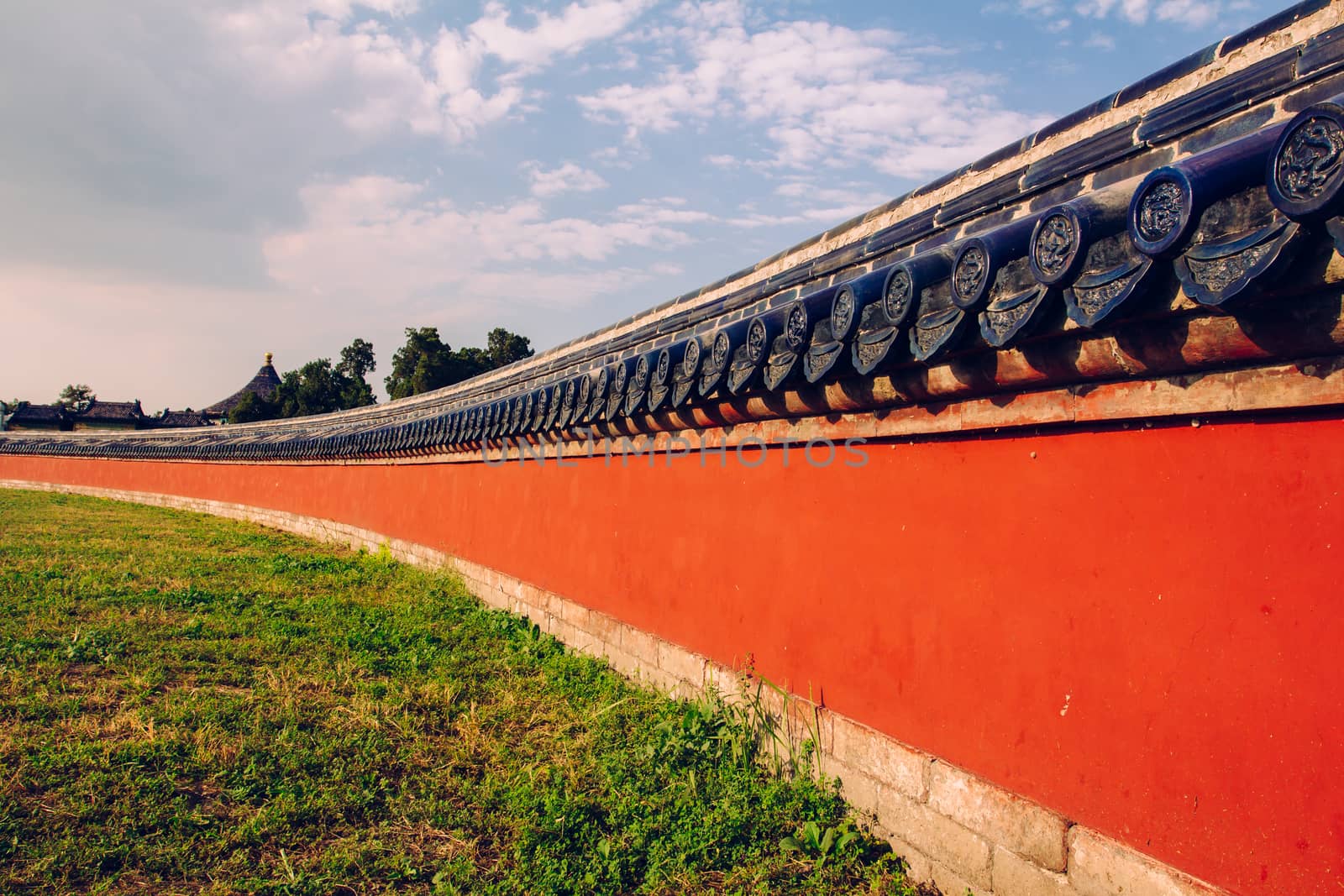red wall in temple of heaven