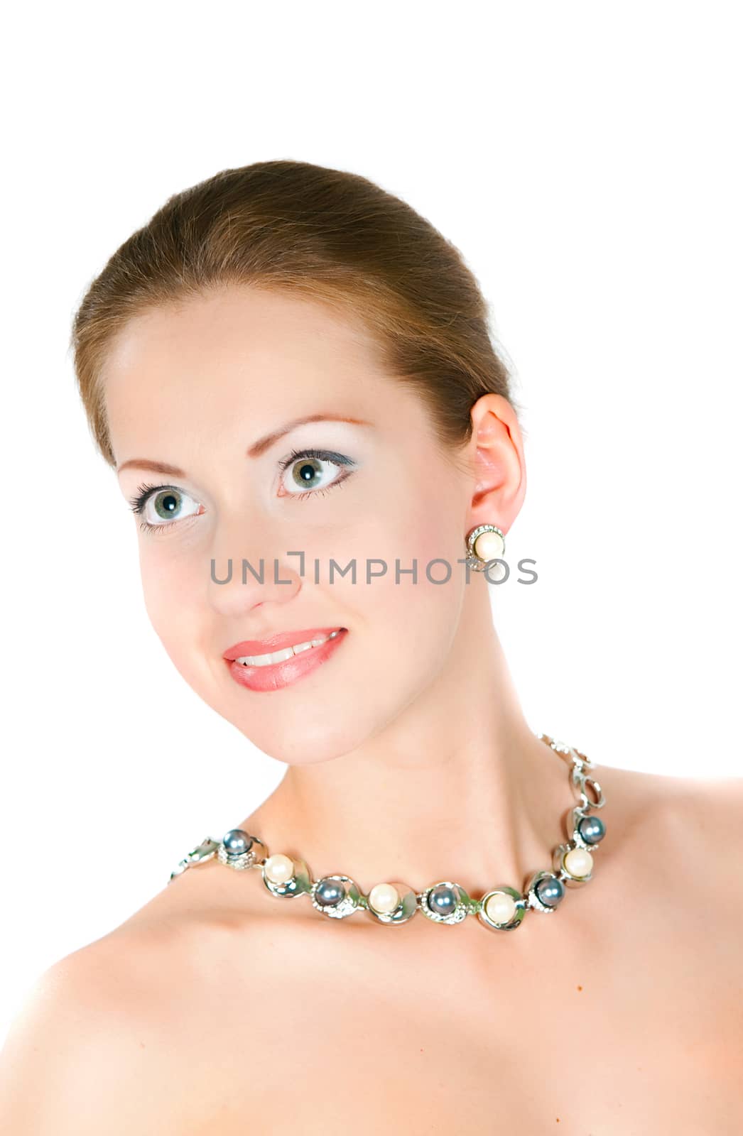 portrait of the girl with a pearl necklace