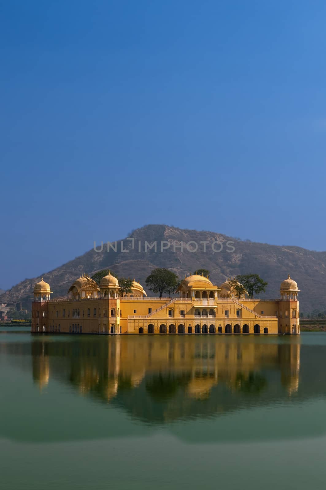 Jal Mahal by pazham