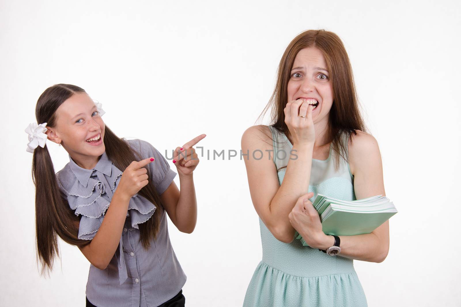 Trainee fun and mocks a good teacher
