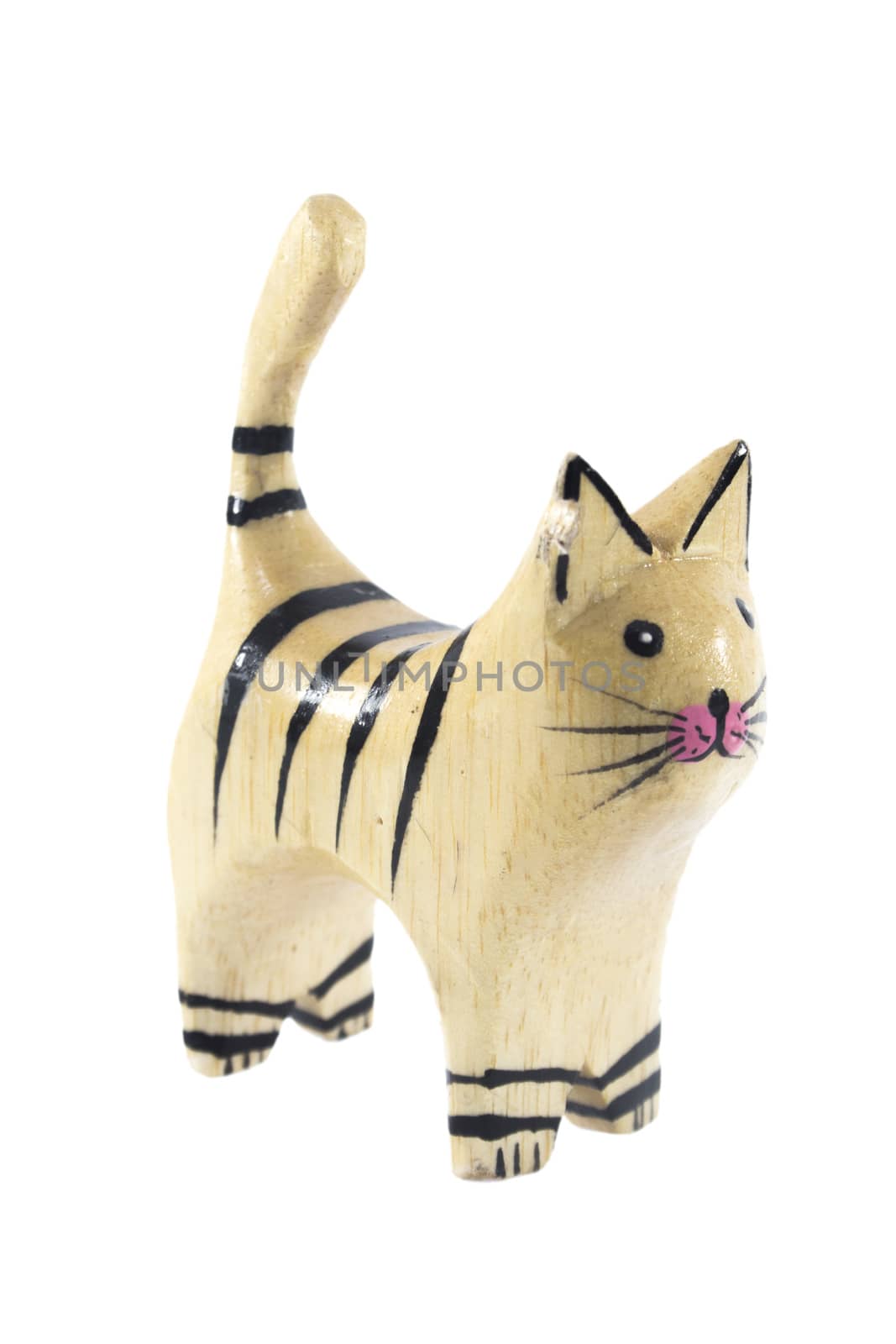 Cat figurine made of wood